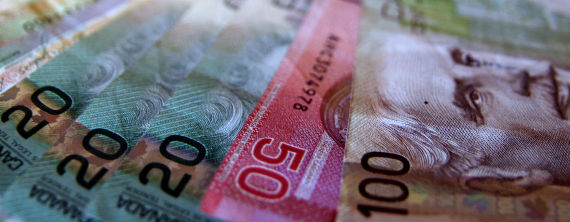 Image of Canadian money